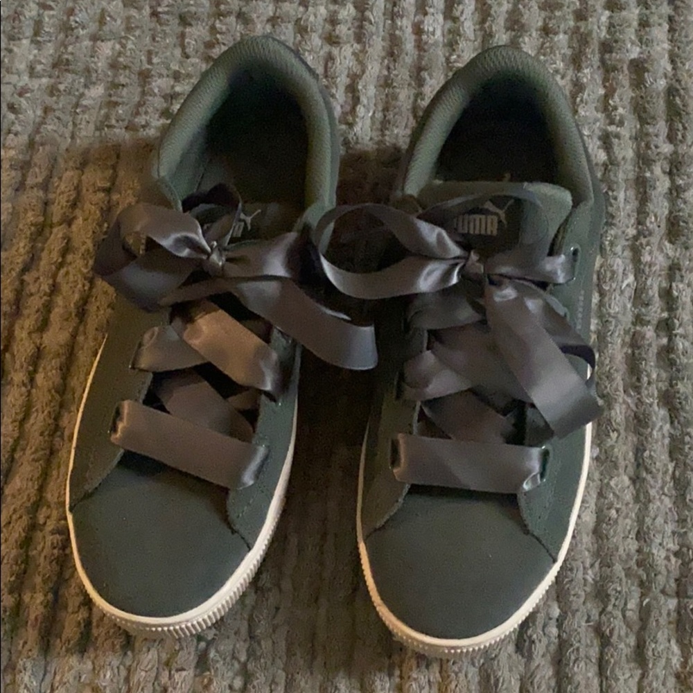 Puma sneakers